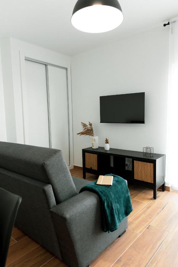 Gold Apartment Ferrel I ภายนอก รูปภาพ