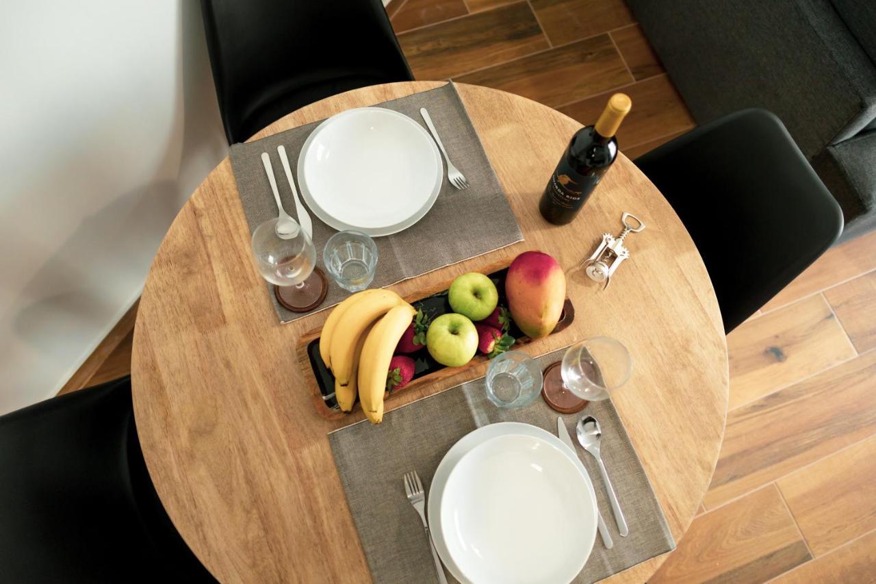 Gold Apartment Ferrel I ภายนอก รูปภาพ