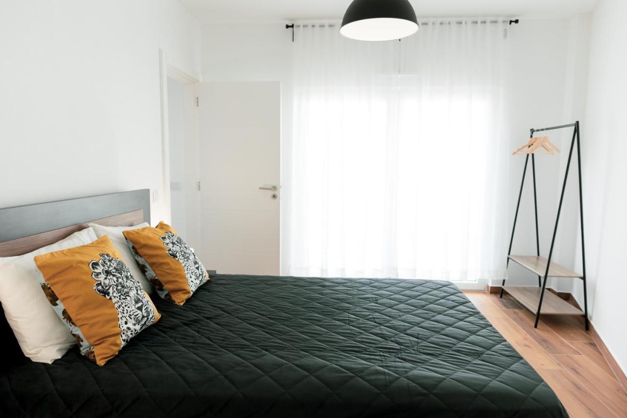 Gold Apartment Ferrel I ภายนอก รูปภาพ