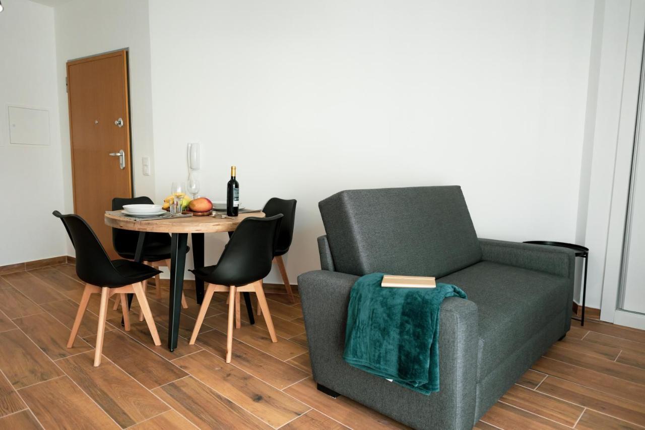 Gold Apartment Ferrel I ภายนอก รูปภาพ